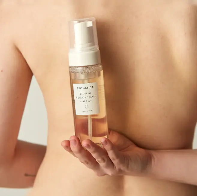 AROMATICA Balancing Feminine Wash Pure & Soft AROMATICA