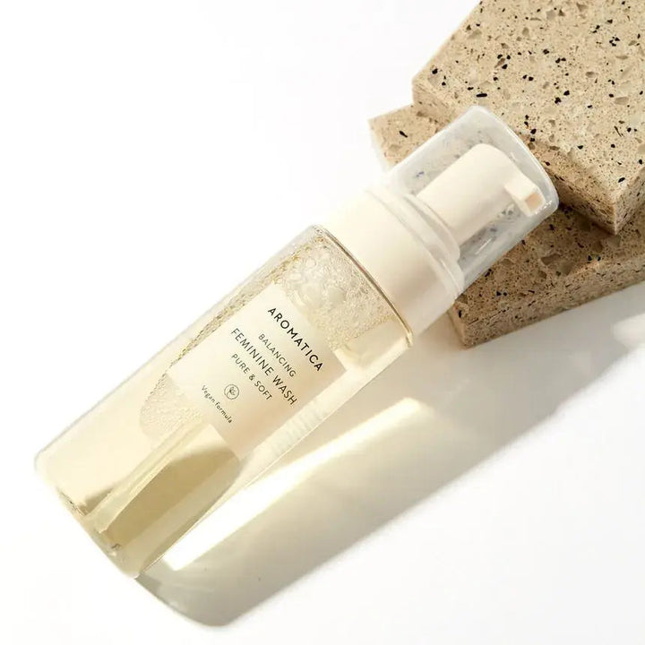 AROMATICA Balancing Feminine Wash Pure & Soft AROMATICA