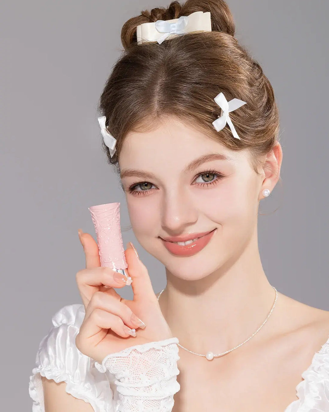 Flower Knows Swan Ballet Shine Lipstick