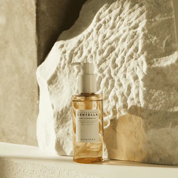 SKIN1004 Madagascar Centella Light Cleansing Oil SKIN1004
