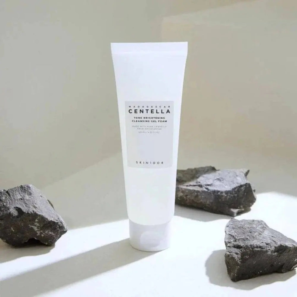 SKIN1004 Madagascar Centella Tone Brightening Cleansing Gel Foam SKIN1004